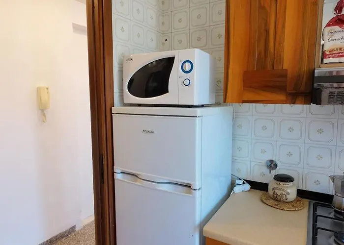 Centro Vicinissimo Mare Apartment *